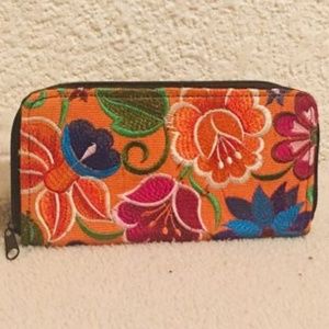 Cartera 100% Mexicana.